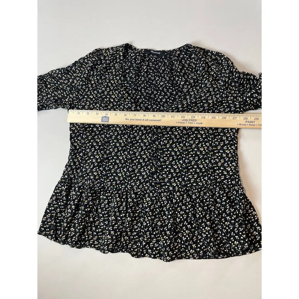 Madewell Extra Small Black Floral Blouse with V-Neck & Puff Sleeves
